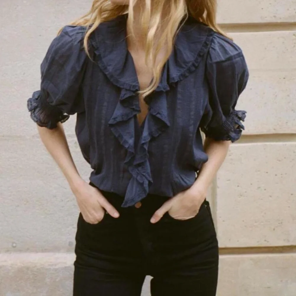 Doen Henri Top in Adriatic Navy Blue - Picture 2 of 9
